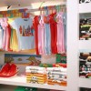 (今年疫情开服装店好吗)现在服装店疫情下是否还能开？开店经营的挑战与机遇