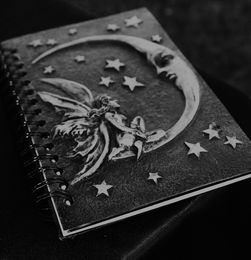 天下第一相书PDF微盘下载：探索古代相术的智慧与秘密，助你解析面相