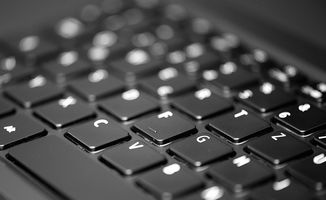 (亚瑟拔剑的故事)传奇故事：亚瑟拔剑称王全文阅读及解析