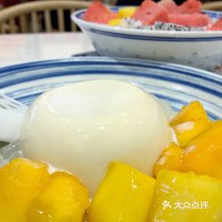 探秘深圳十大名甜品：从芒果布丁到豆花，甜蜜传统与现代美食的完美交融